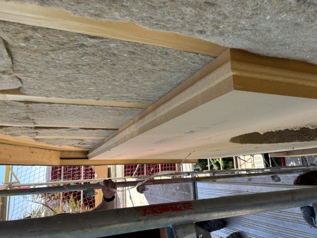 Ökologischer Holzbau Stuttgart – Hanffaserdämmung an der Fassade
