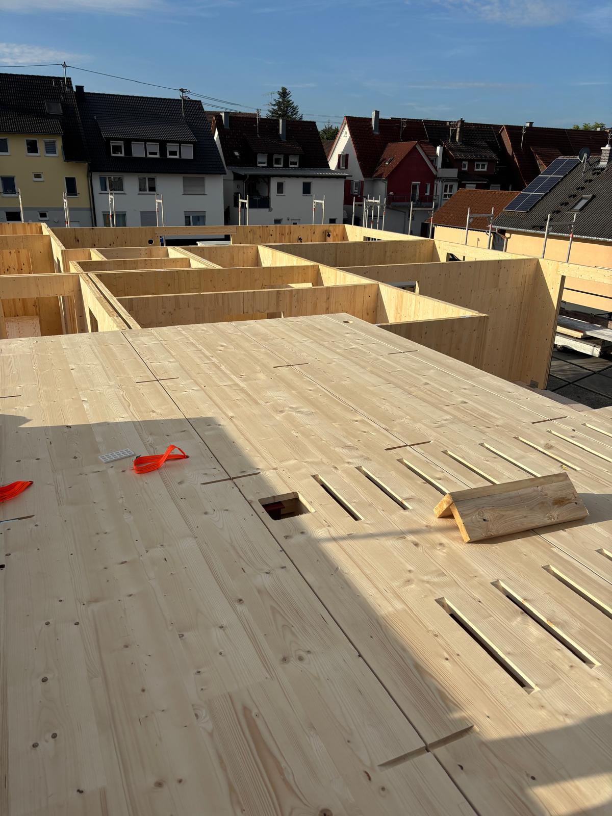 Mehrfamilienhaus Dornhan – Blick über die Massivholzwände
